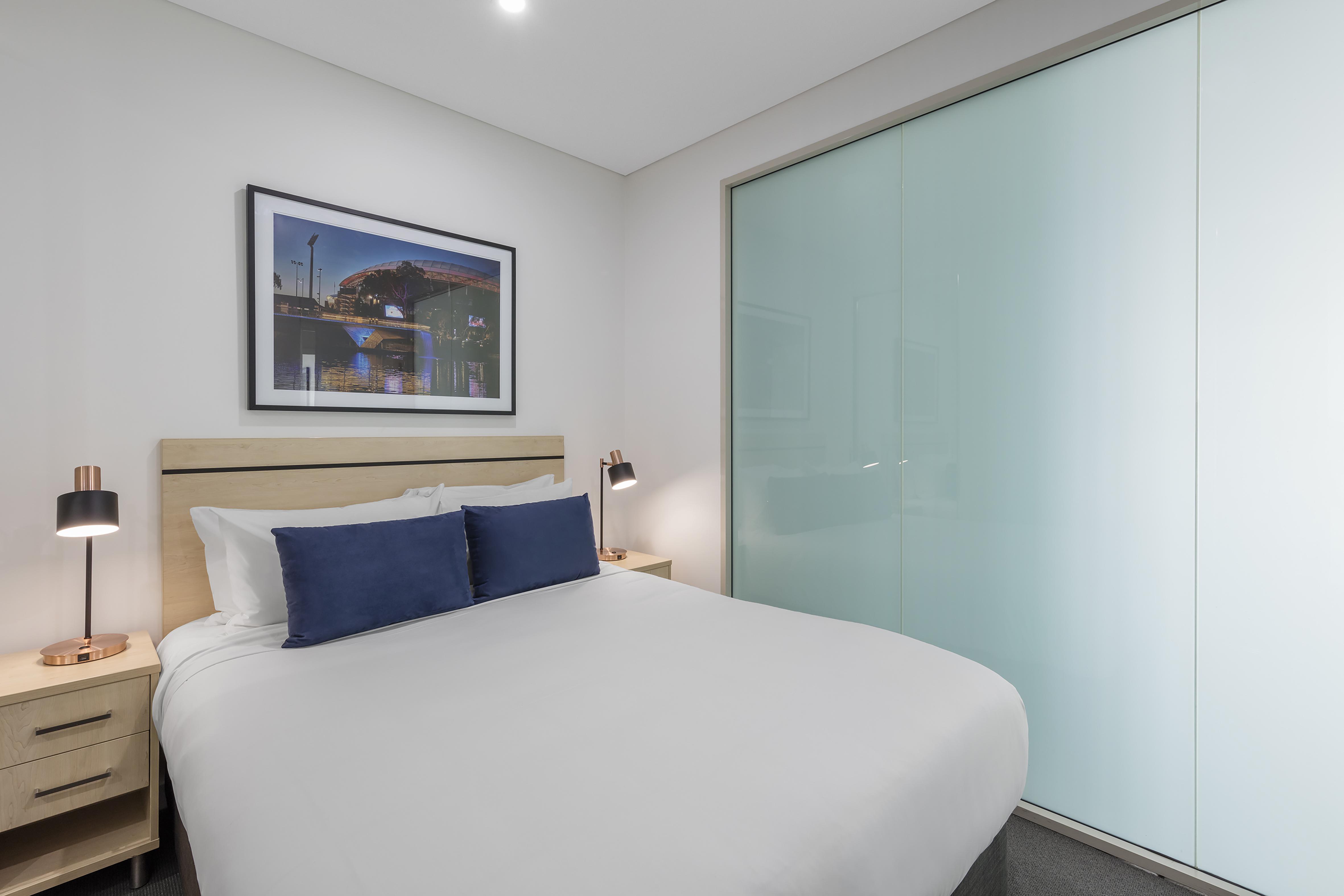 Oaks Adelaide Embassy Suites Экстерьер фото
