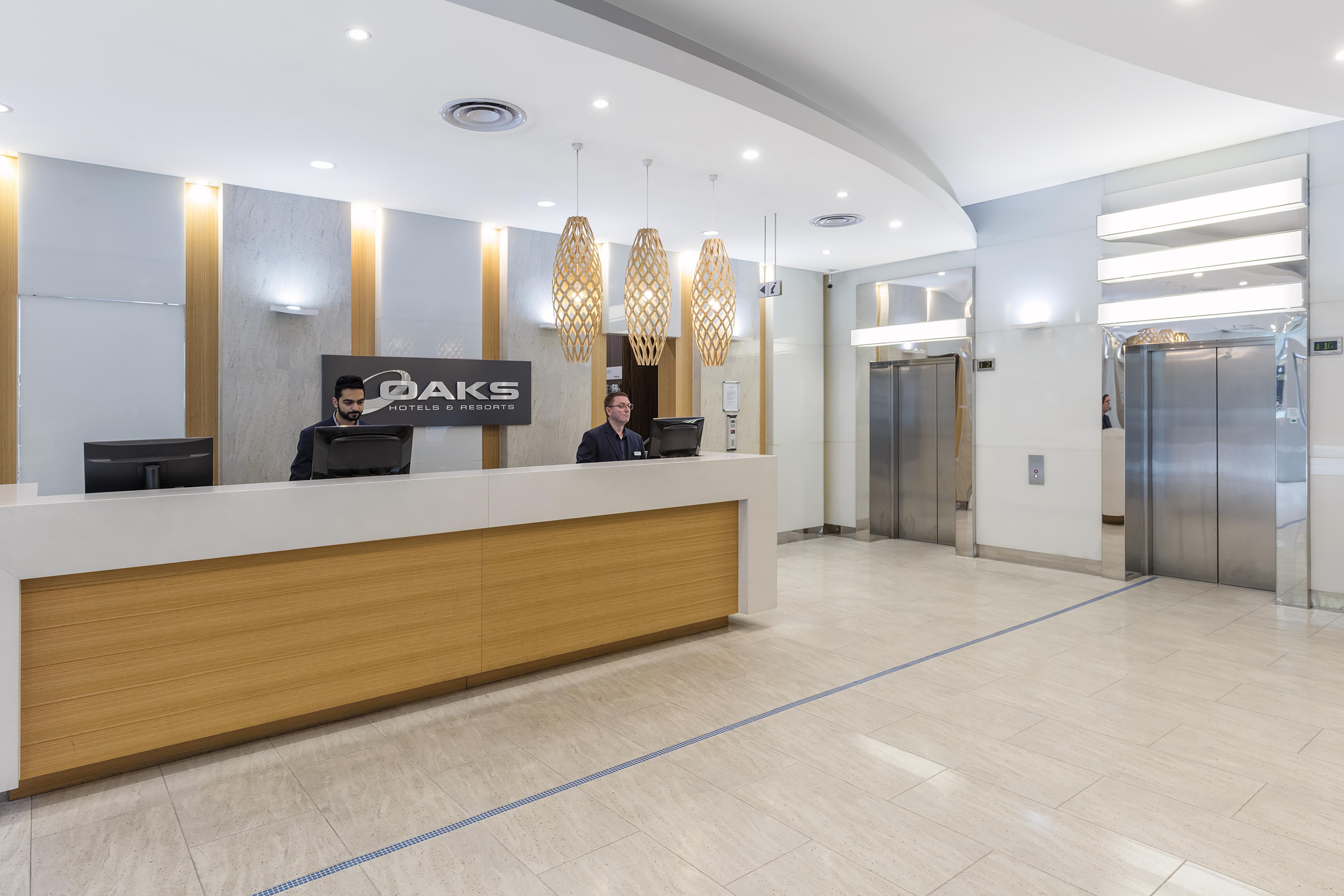 Oaks Adelaide Embassy Suites Экстерьер фото